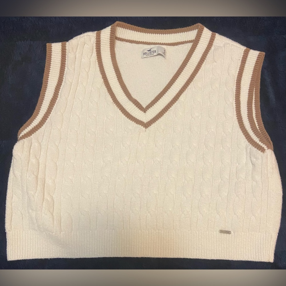 Hollister Sweater Vest